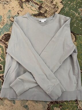 EUC Athleta Stone Gray Pullover Crewneck Sweatshirt